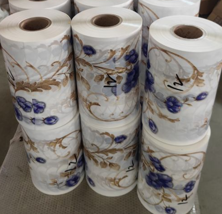 Laser Foil Hot Stamping Foil ၏ အားသာချက်များ